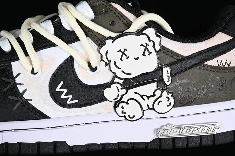 All Categories Nk SB Dunk Series Nk SB Dunk Low Low-top sneakers Customized large box Nk Dunk Low Ragdoll Doll Simple SB strap low-top casual sneakers DD1391-100